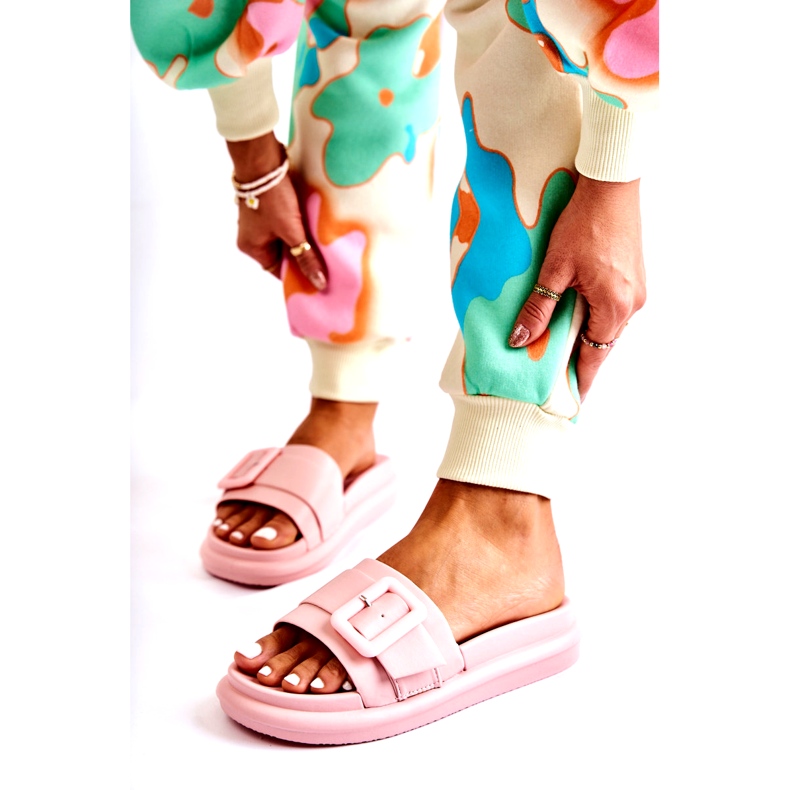 Women's Flip-Flops With a Buckle, Pink 1