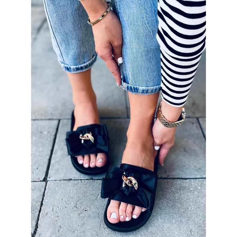 Camelia Black women's slippers 1