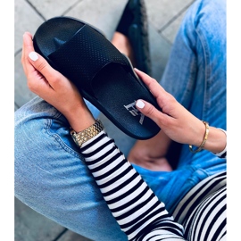 Wind Black women's slippers 1
