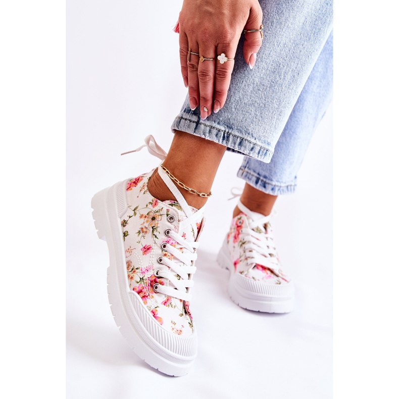 PS1 Low Sneakers Tied With White Amissa Flowers 1 PS1 Low Sneakers Tied With White Amissa Flowers 1