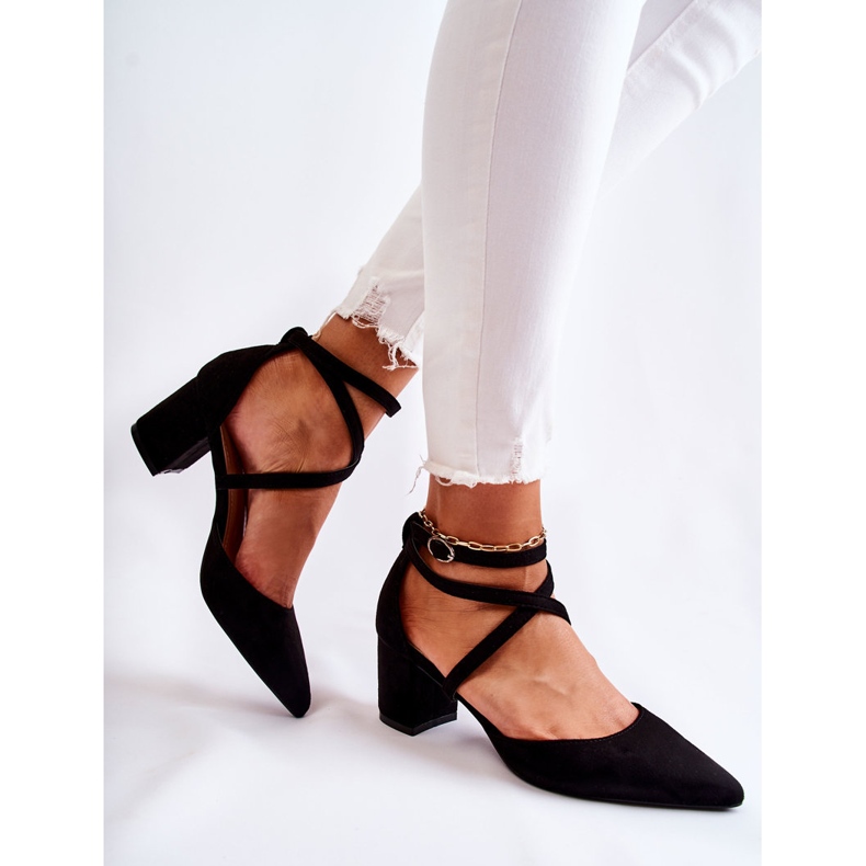 PG1 Fashionable Pumps On A Low Heel Black Crissa 2 PG1 Fashionable Pumps On A Low Heel Black Crissa 2