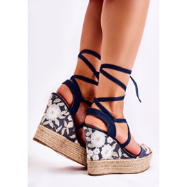 WS1 Fashionable tied sandals on a wedge navy blue Recife 2