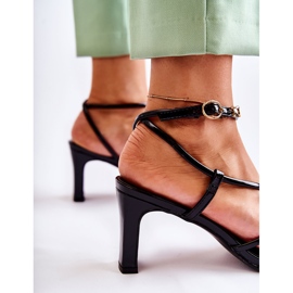 Classic Black Lacquered Sandals On Heel Milani 1
