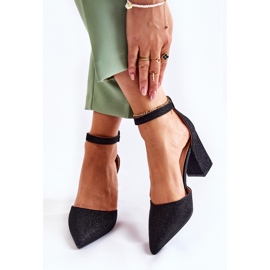 WS1 Shiny Black Amira Pumps On A Bar 2