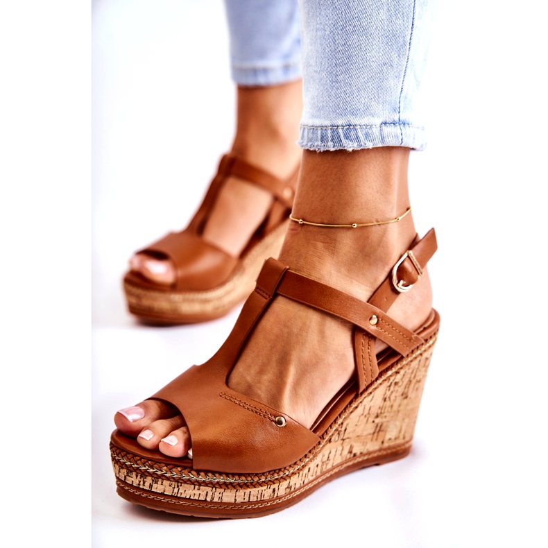 PG1 Classic leather sandals on a brown Valorin wedge 1