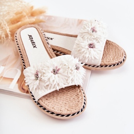 WJ1 Women's Slippers With Fabric Flowers White Susana 2