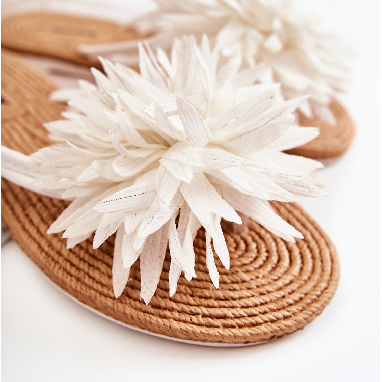 Women's flip-flops with a fabric ornament in white Eviana 2