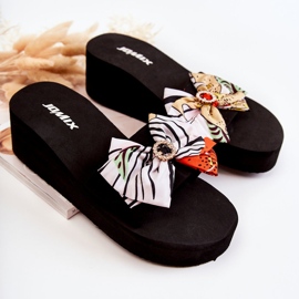 WJ1 Women's White Silana Foam Wedge Slippers multicolored 2