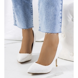 Shiny white Macerra heels 1