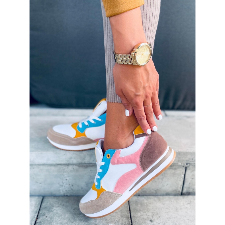 Pokki Khaki women's sports shoes white pink yellow 1