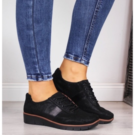 Leather women's shoes on a wedge black and brown Filippo 1