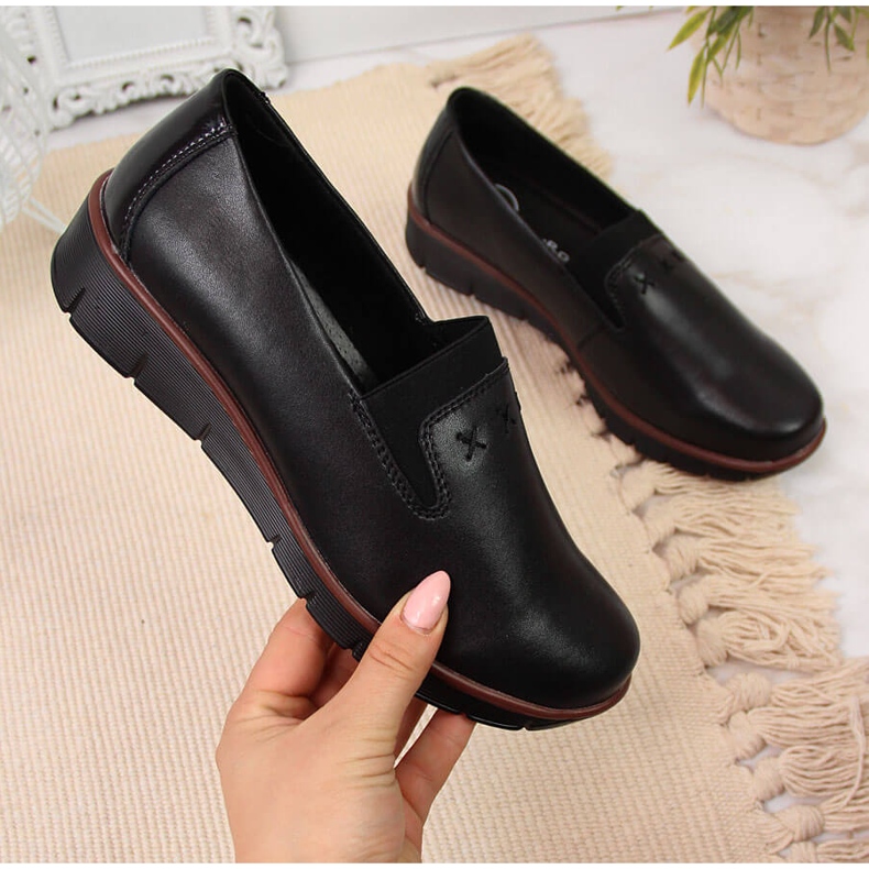 Comfortable leather women's shoes black Filippo 2