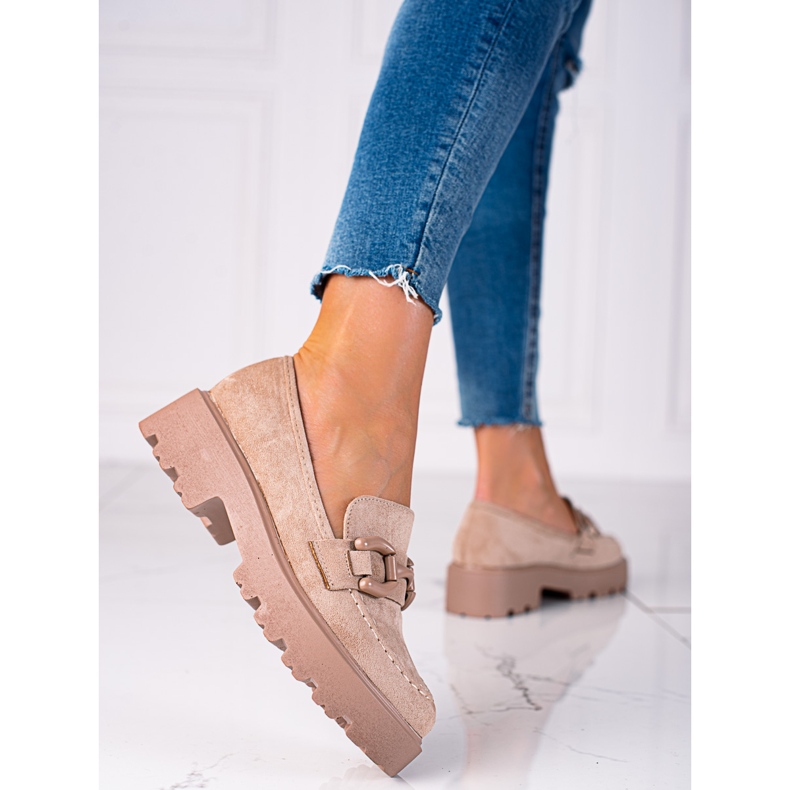 Beige suede shoes from Vinceza 1