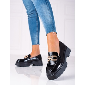 Black lacquered Vinceza shoes 1