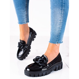 Black lacquered Vinceza shoes 1