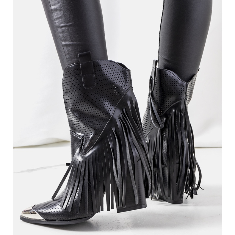 Wando's black cowboy boots 1