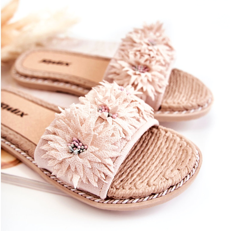 Women's Beige Flip-Flops With Fabric Flowers 2
