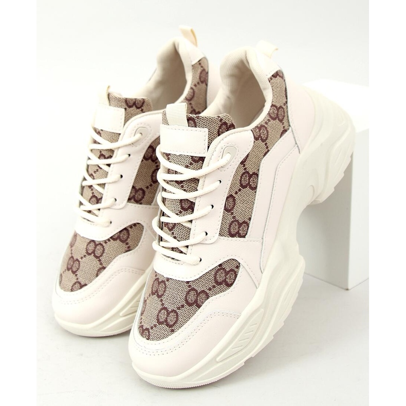 Isla Beige trainers 1