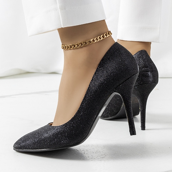 Black shiny Macerra heels 1