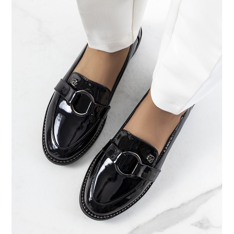 Black lacquered shoes from Aveni 1