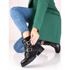 Shelovet Women's Low Workers in a rock style black 1