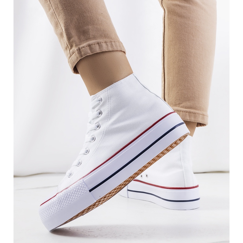 White sneakers on the Korgay platform 1