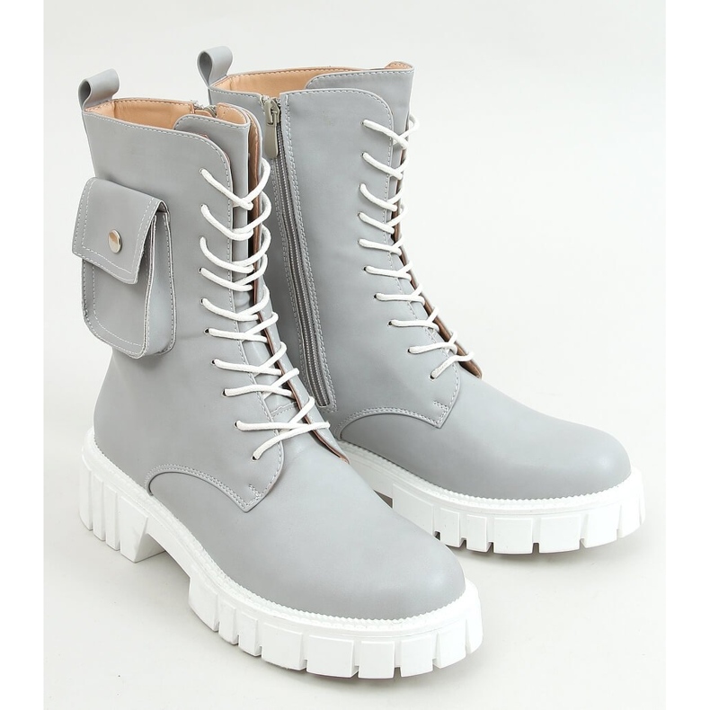 Workers with a Maruna L. GRAY purse grey 1