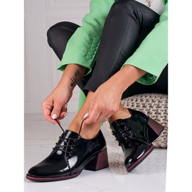 Lacquered Vinceza high heels black 1