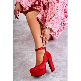 WS1 Suede Pumps On The Rivia Red Platform 2