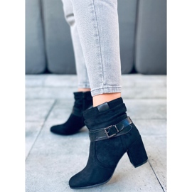 Terr Black heeled suede boots 2
