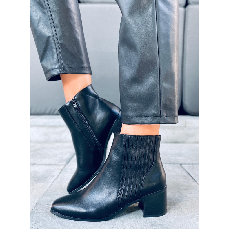 Tama Black high heels 1