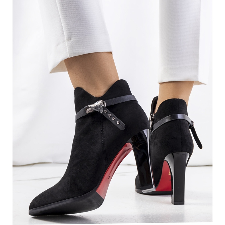 Black Deshi high heels 2