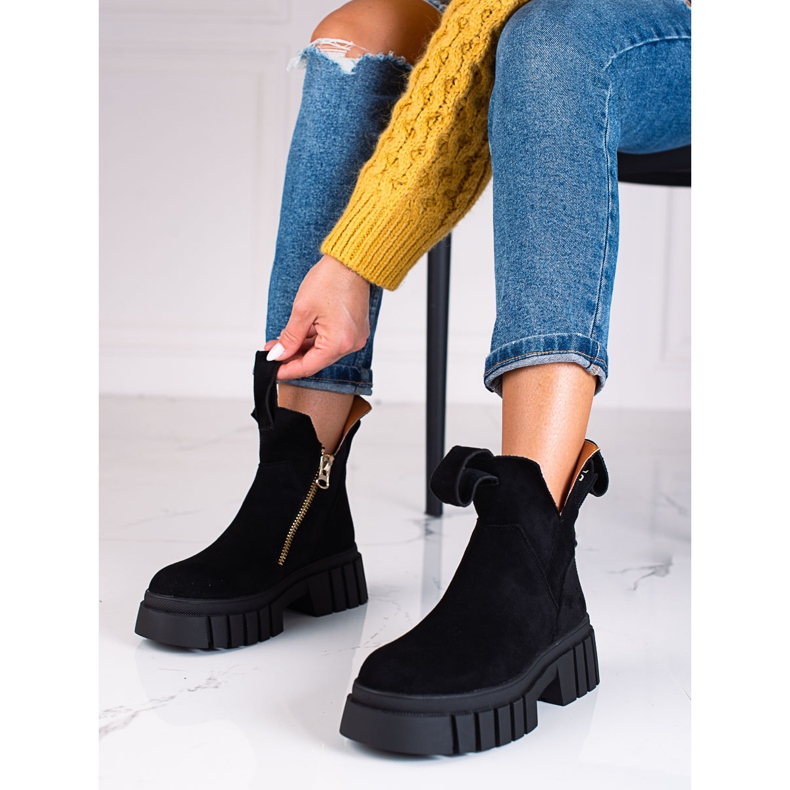 Women's Shelovet boots on a high platform black 1