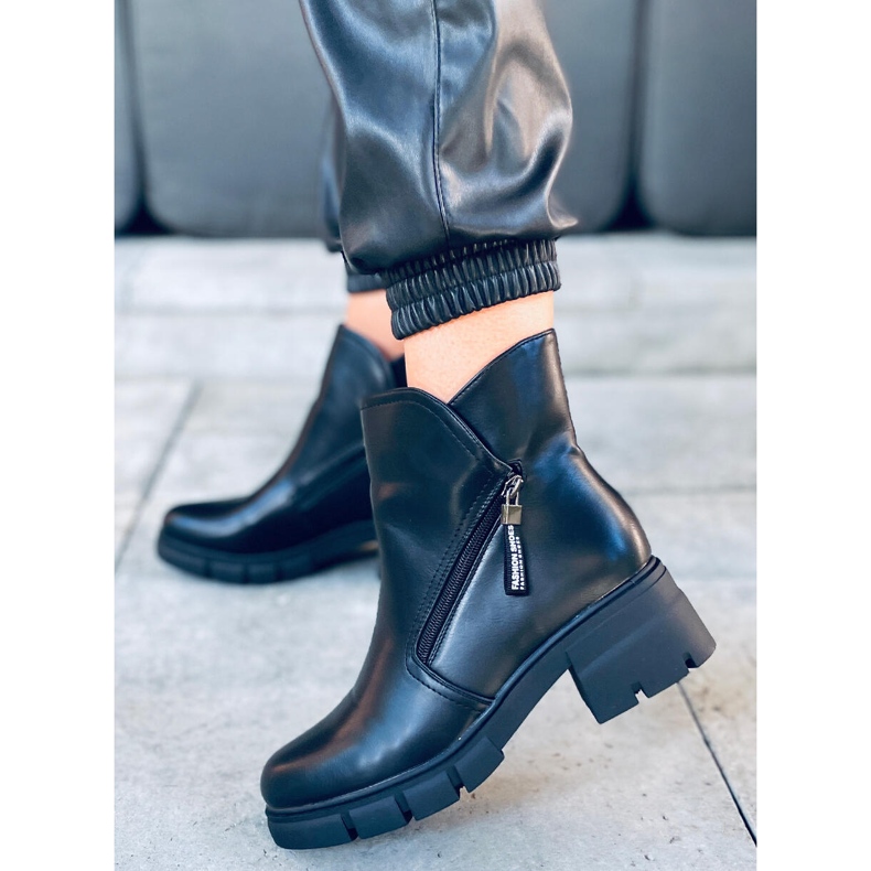Burun Black high-soled boots 1