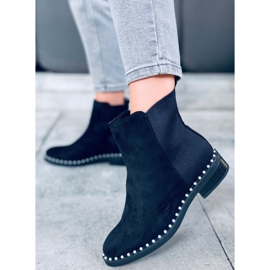 Chelsea boots with Lando Black pearls 1