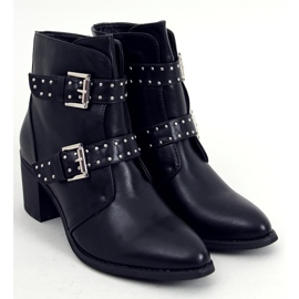 High-heeled boots with Ferox Black studs 2