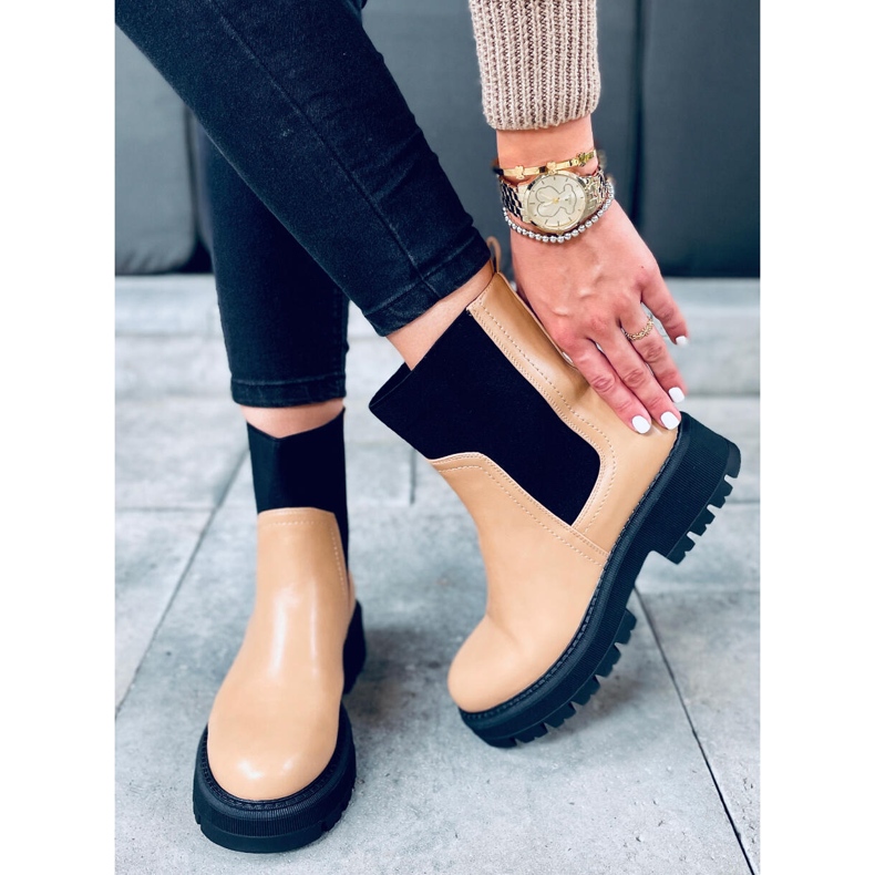 Chelsea boots with a high upper Cillo Camel brown 1