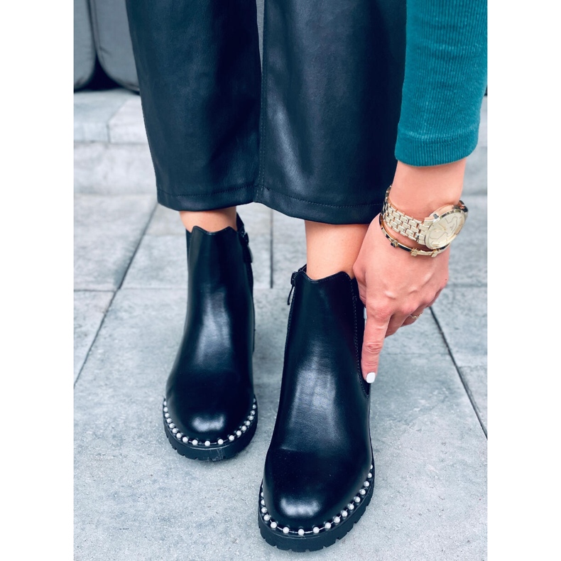 Chelsea boots with pearls Maxim Black 1