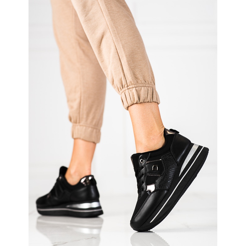 Black women's snekaers on the Shelovet wedge 2 Black women's snekaers on the Shelovet wedge 2