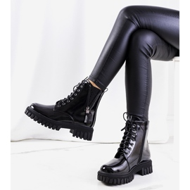Black lacquered Inark boots 2