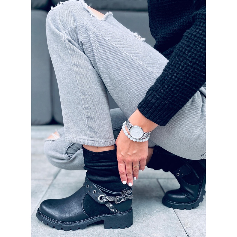 Lorde Black protector boots 1