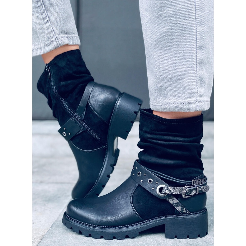 Lorde Black protector boots 2