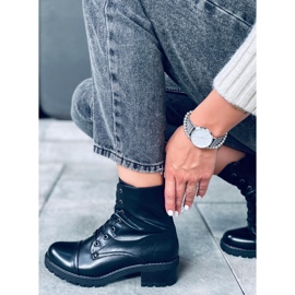 Ullop Black boots 1