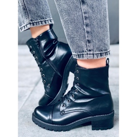 Ullop Black boots 2