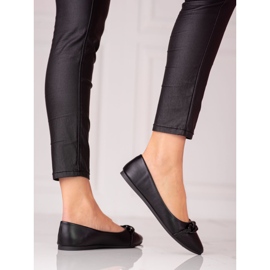 W. Potocki Women's black pointed ballerinas with a Potocki chain 1