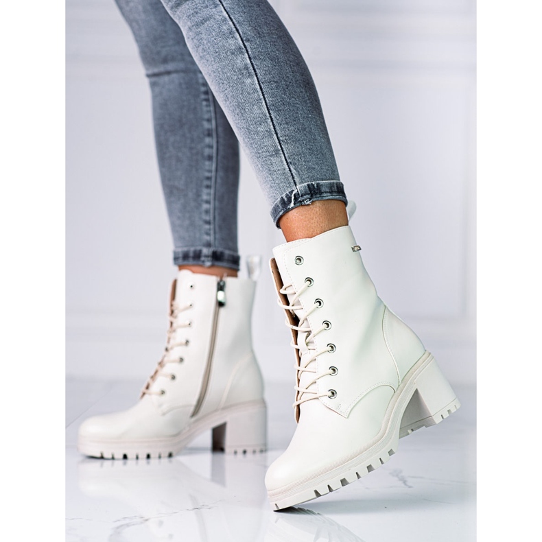 Beige lace-up women's Vinceza workers on a low post brown 1