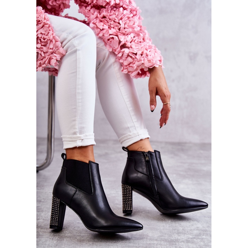 PG1 Elegant Black Elinor boots on a post with jets 1