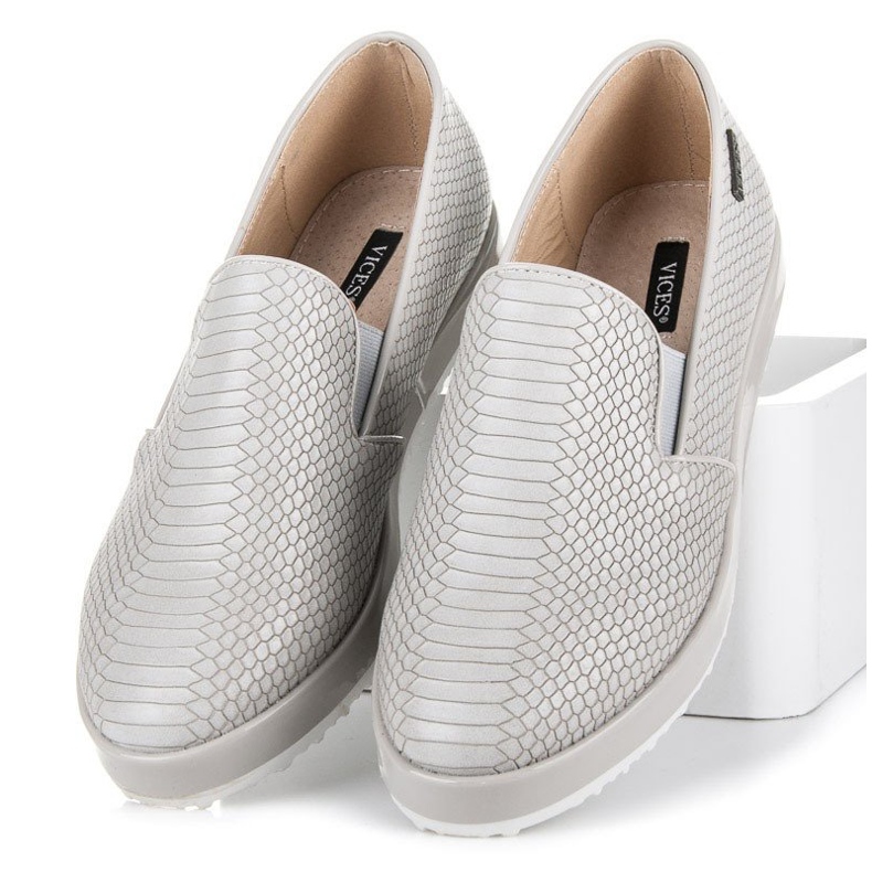 Vices Shoes with an animal motif grey 1