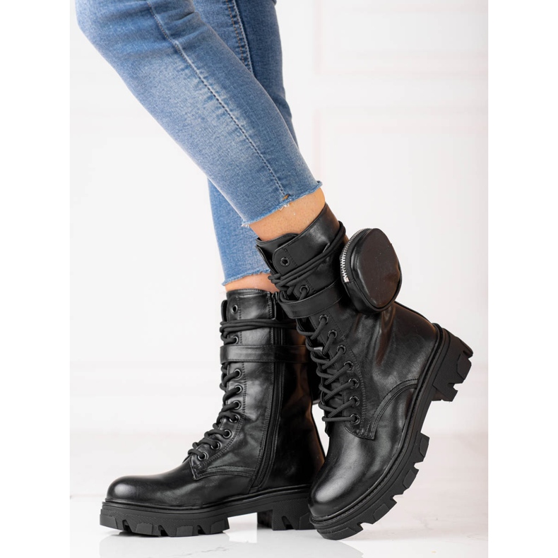 Black women's baggies with a pocket 1