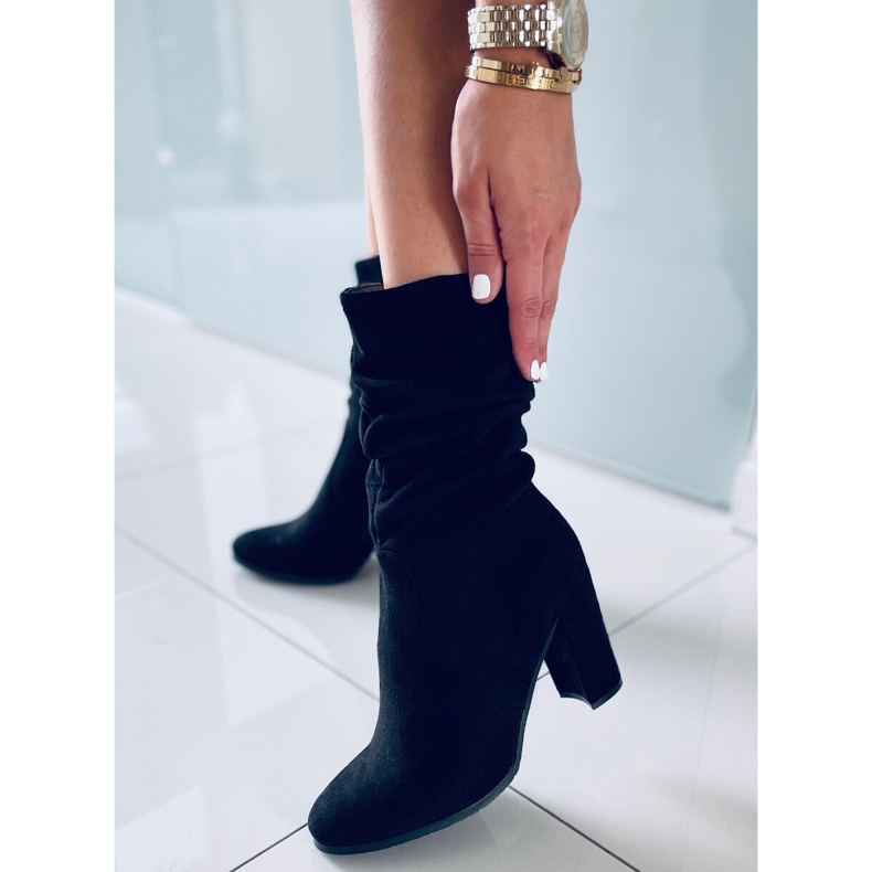 Pola Black high heels 2